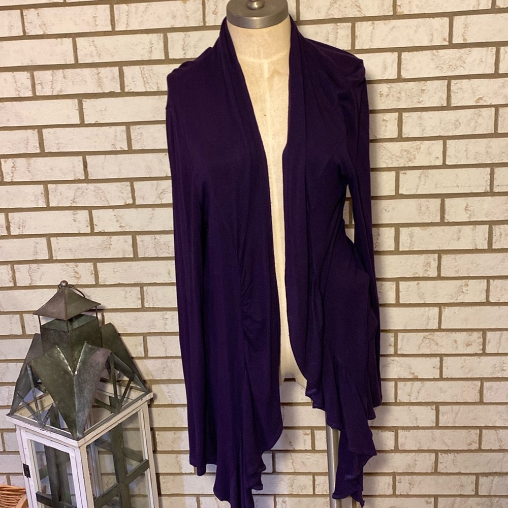Philosophy by Republic / Purple ruffled cardigan. Sz L
